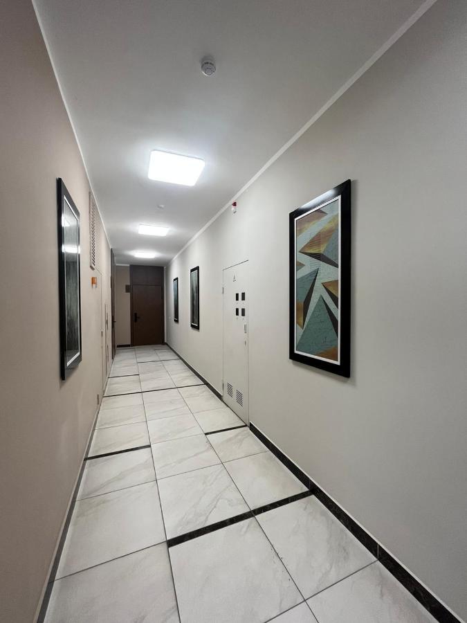 Уютная Стильная Квартира Возле Центрального Парка Горького! Appartamento Almaty Esterno foto