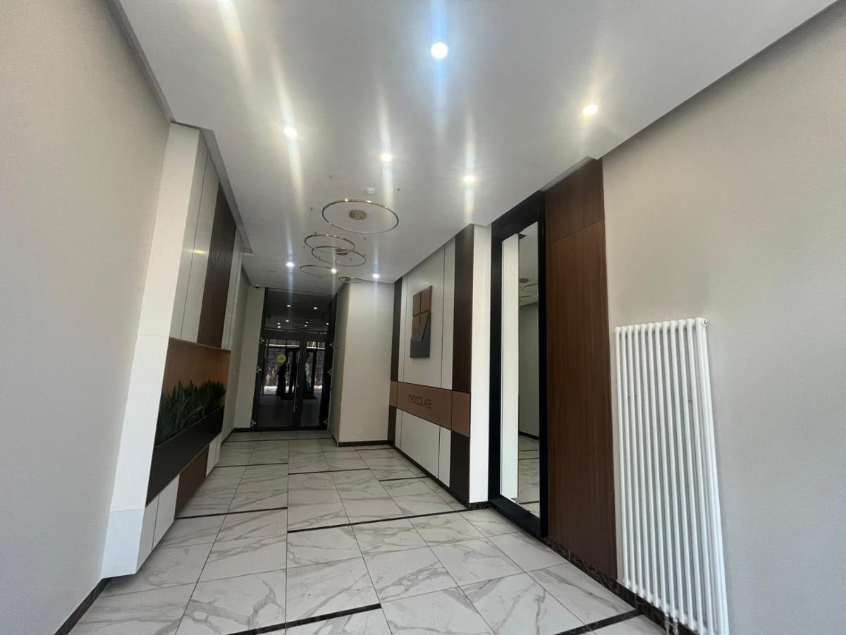 Уютная Стильная Квартира Возле Центрального Парка Горького! Appartamento Almaty Esterno foto
