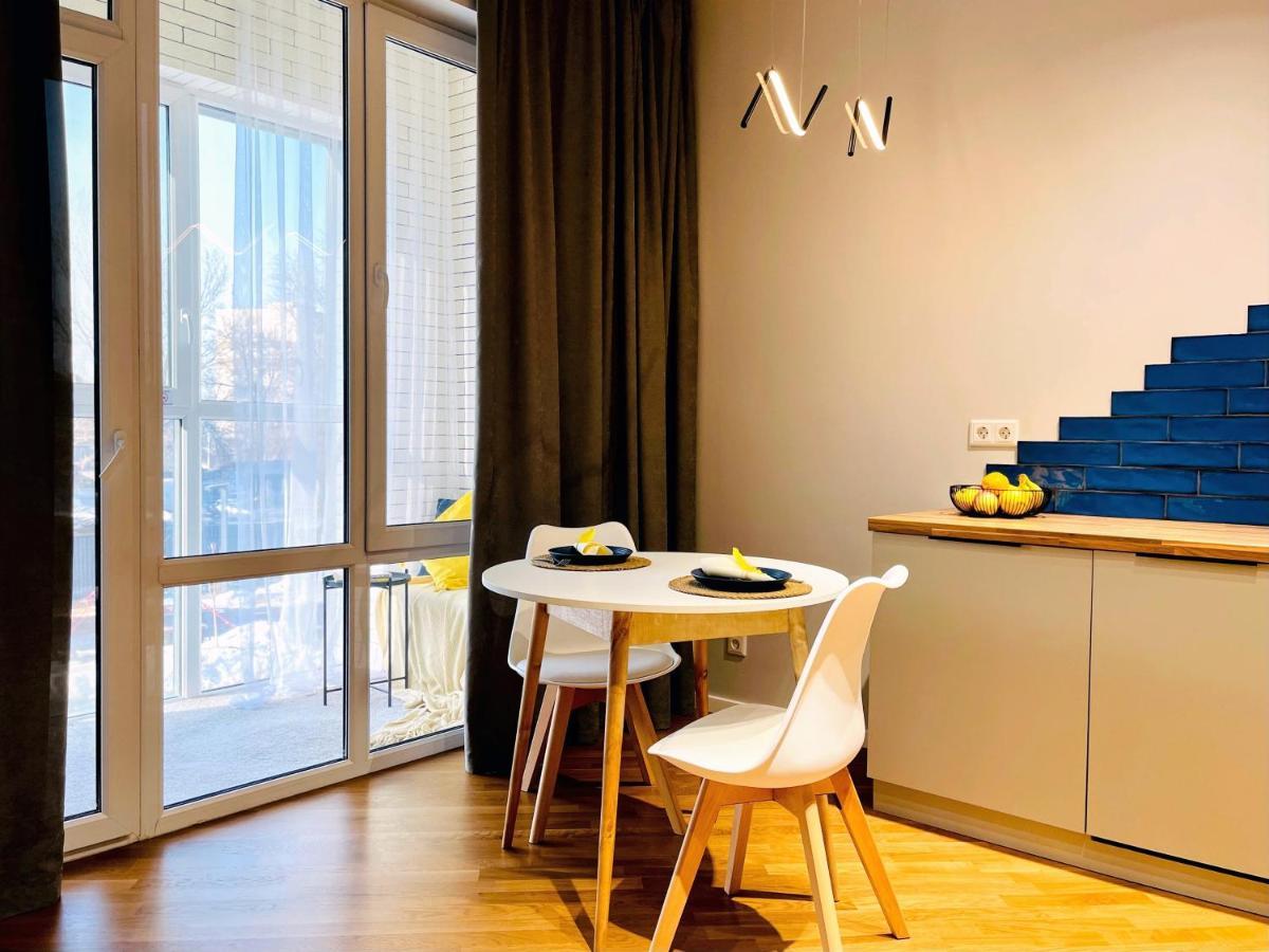 Уютная Стильная Квартира Возле Центрального Парка Горького! Appartamento Almaty Esterno foto